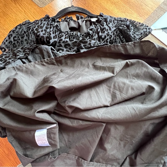 ⭐️ LOFT Velvet Burnout Ruffled Leopard Mini Dress Mobwife size MEDIUM - Picture 10 of 11
